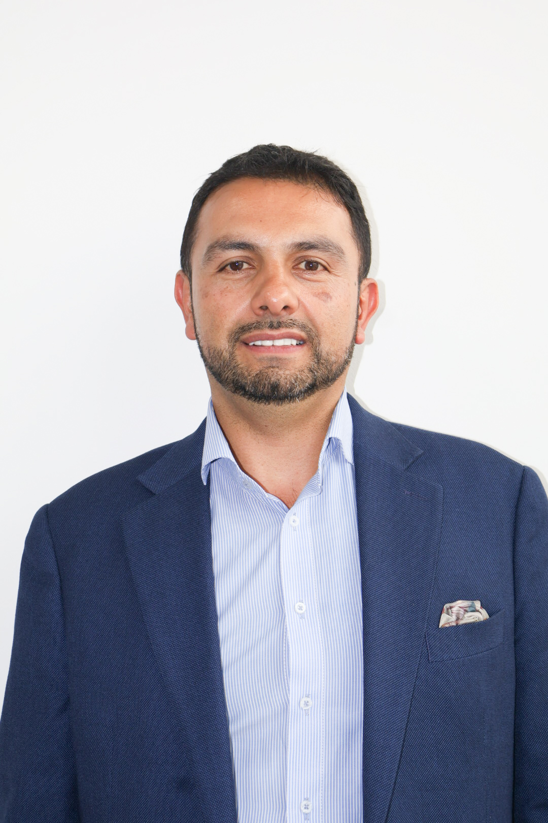 Javier Eduardo serna Pineda