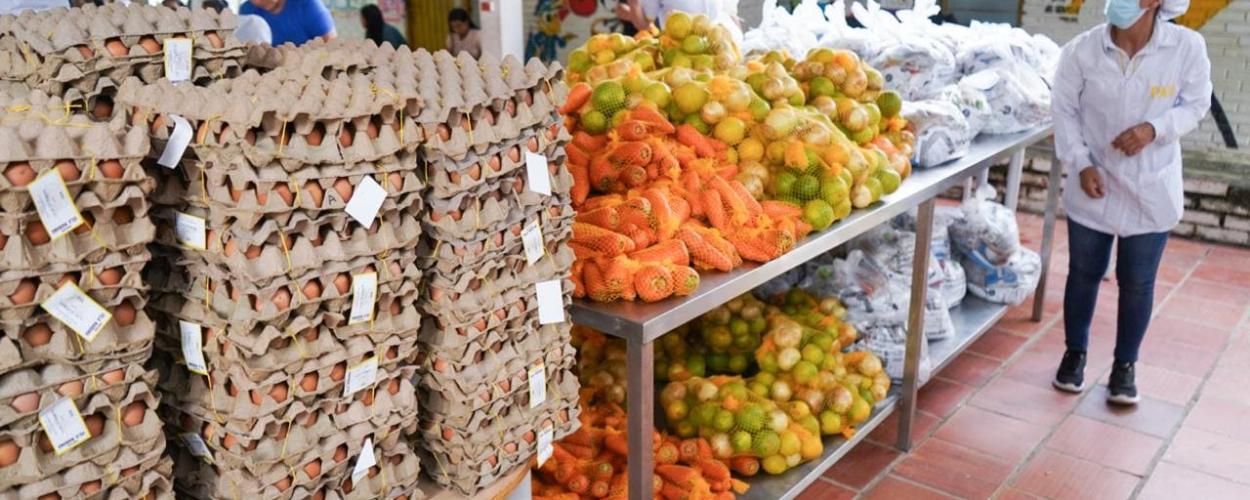 El Gobierno del Cambio entrega más de 4.000 canastas del PAE 