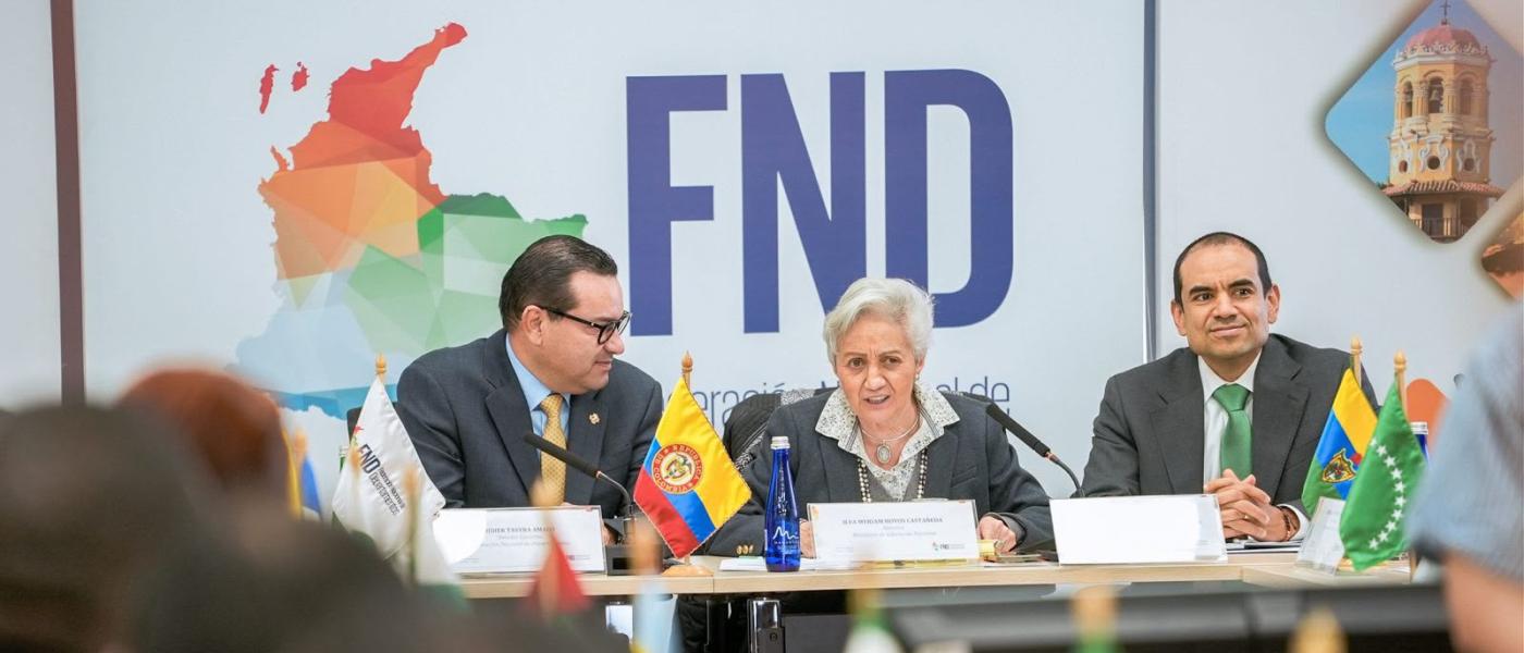 Ministerio de Educación recoge alertas territoriales para avanzar en soluciones urgentes y estructurales a la crisis del FOMAG